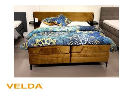 showroom model velda
